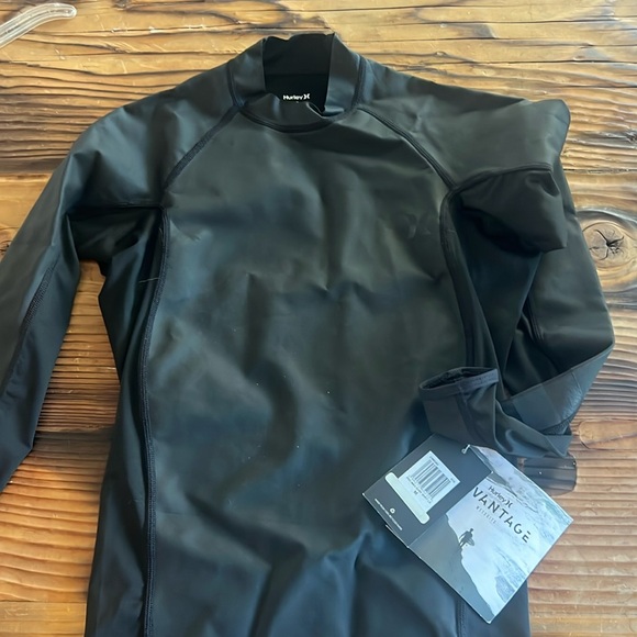 New Hurley Rash Guard Surf
